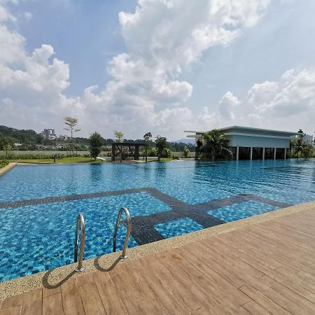Traders Garden Apartment Черас Екстериор снимка