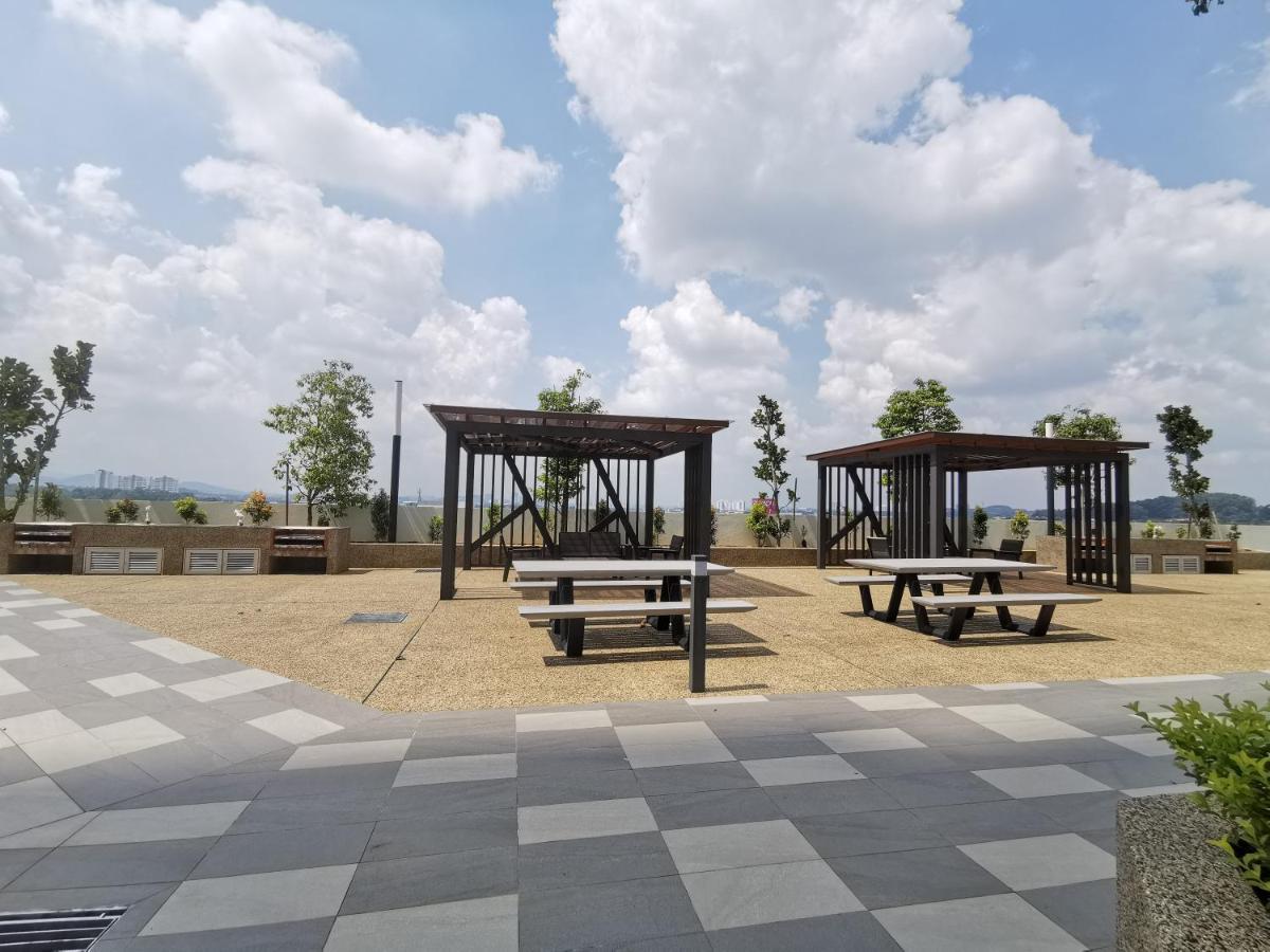 Traders Garden Apartment Черас Екстериор снимка