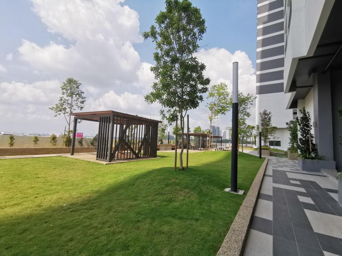 Traders Garden Apartment Черас Екстериор снимка