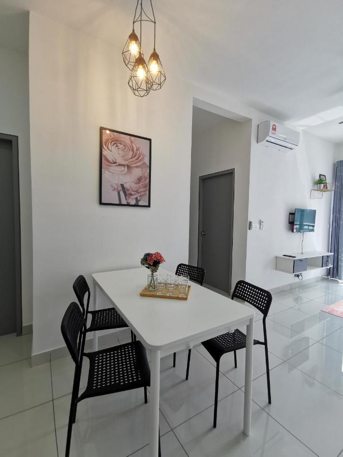 Traders Garden Apartment Черас Екстериор снимка