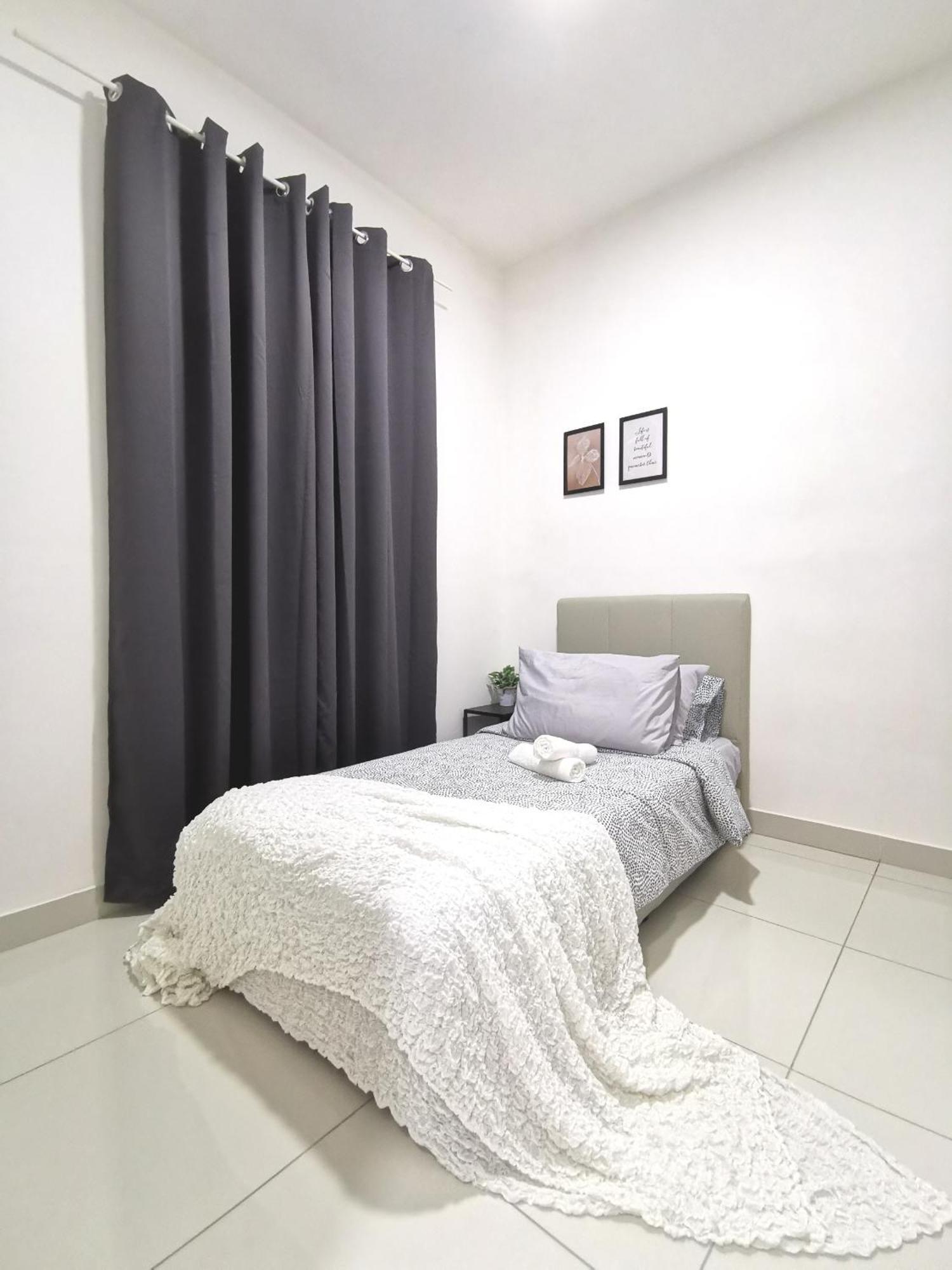 Traders Garden Apartment Черас Екстериор снимка